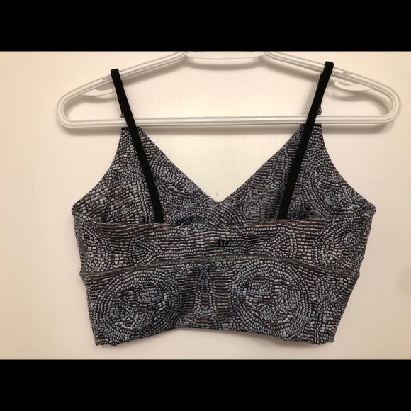 lululemon solo bra - Picture 2 of 5